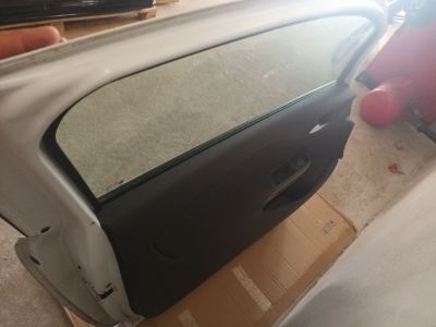 OPEL CORSA E Bal első Ajtó Z40r fehér (Részeivel) 6890 - 2. kép