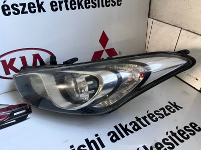 HYUNDAI i30 (GD) Bal Fényszóró - Bal Fényszóró