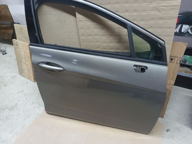 OPEL ASTRA K Jobb első Ajtó Z41w 5867  - Jobb első Ajtó (Részeivel) | EXPO.HU