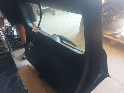 OPEL MOKKA Csomagtérajtó Fekete 10306 - 2. kép