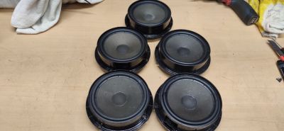 Hangszórók gyári 16.5 cm átmérővel. - Hangszóró