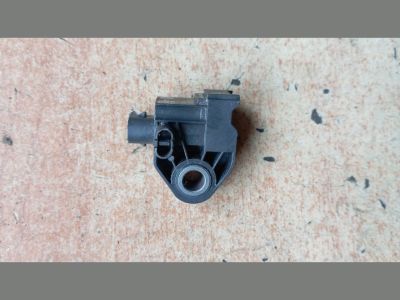 HYUNDAI TUCSON Első Középső Ütközés Érzékelő (Homlokfalon) - Első Középső Ütközés Érzékelő (Homlokfalon)