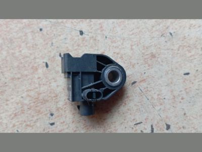 HYUNDAI TUCSON Első Középső Ütközés Érzékelő (Homlokfalon) - Első Középső Ütközés Érzékelő (Homlokfalon)