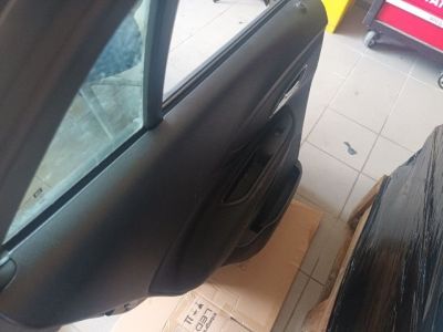 OPEL MOKKA Bal hátsó Ajtó Fekete (Részeivel) 10320 - Bal hátsó Ajtó (Részeivel)