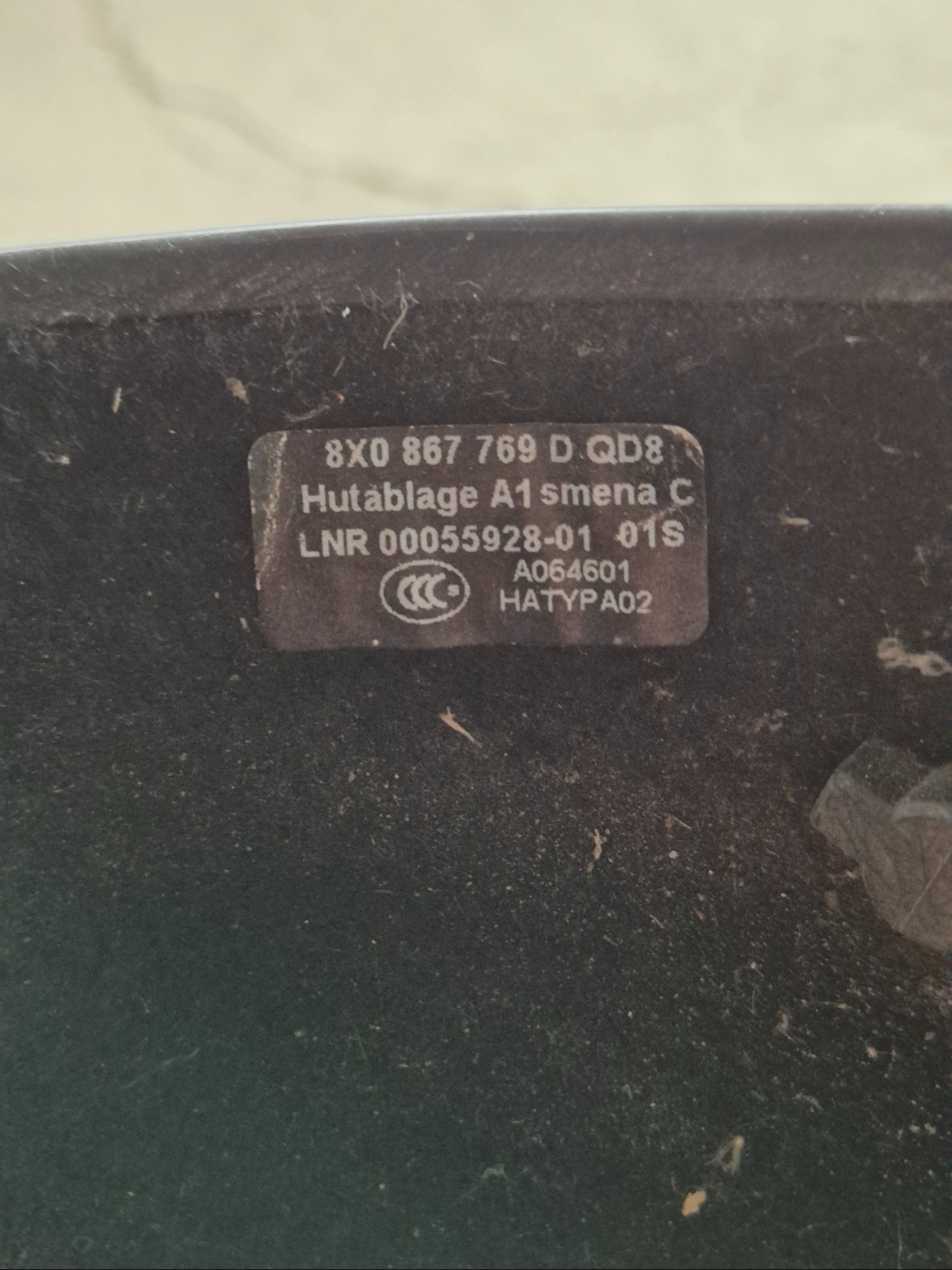 Audi AI kalaptartó image 4