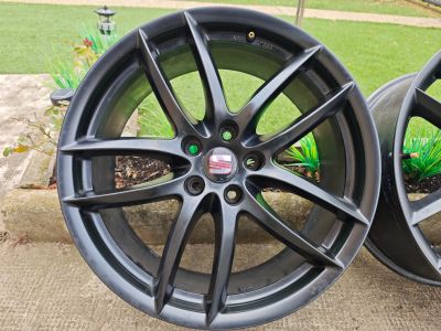 Seat Leon 1P Cupra R gyári 19" 5x112 alufelni szett - 4. kép
