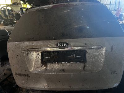 KIA CARNIVAL Csomagtérajtó - Csomagtérajtó