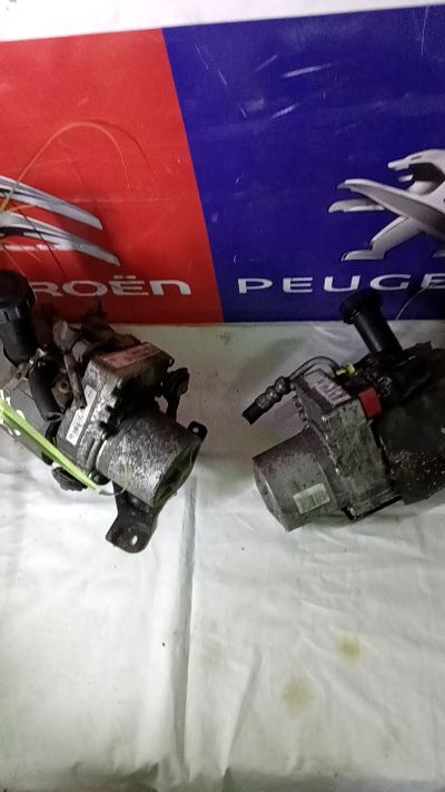 Elektromos szervo pumpa