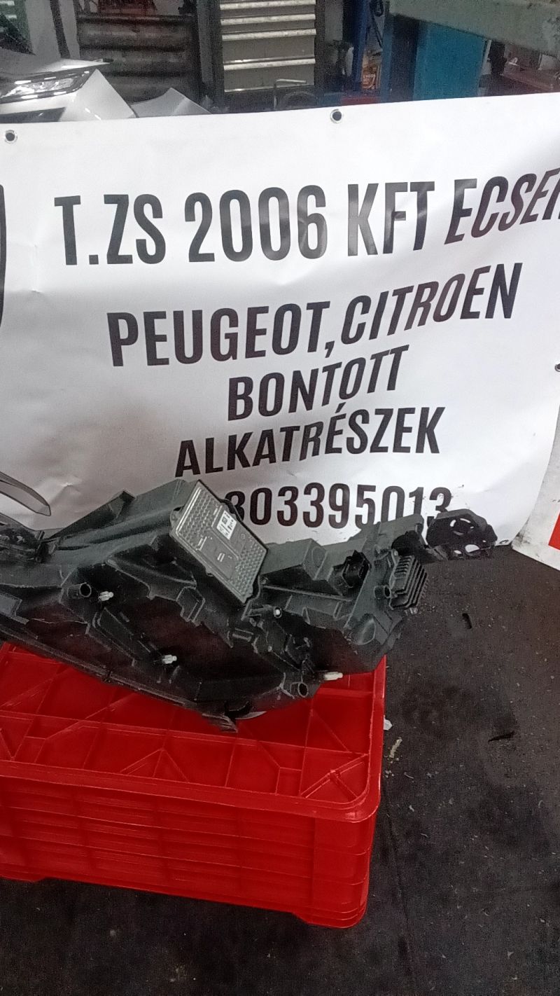 Peugeot 3008/5008 jobb lámpa - Jobb Fényszóró Lámpakeret | EXPO.HU