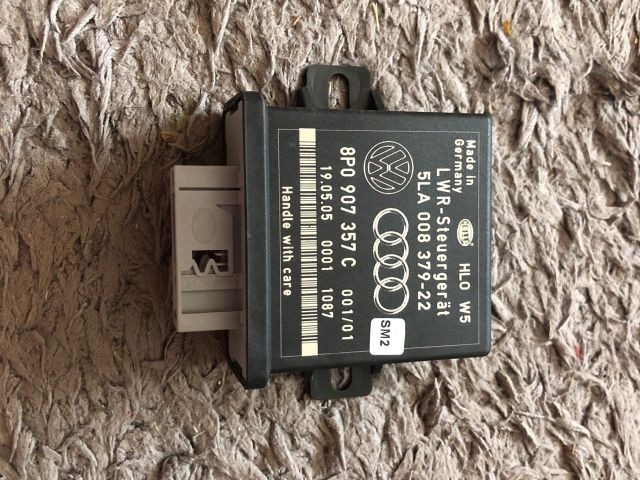 Fényszóró Elektronika- 7617