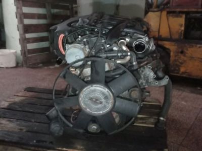 BMW 5 (E39) Motor (Fűzött blokk hengerfejjel) *133911* - Fűzött Blokk