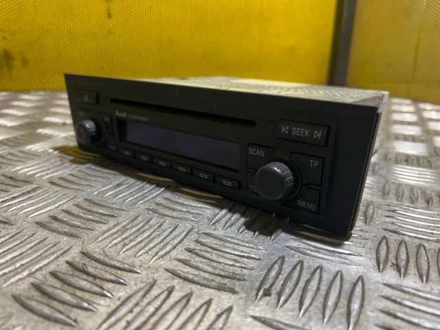 AUDI A3 (8P1) Rádió / CD