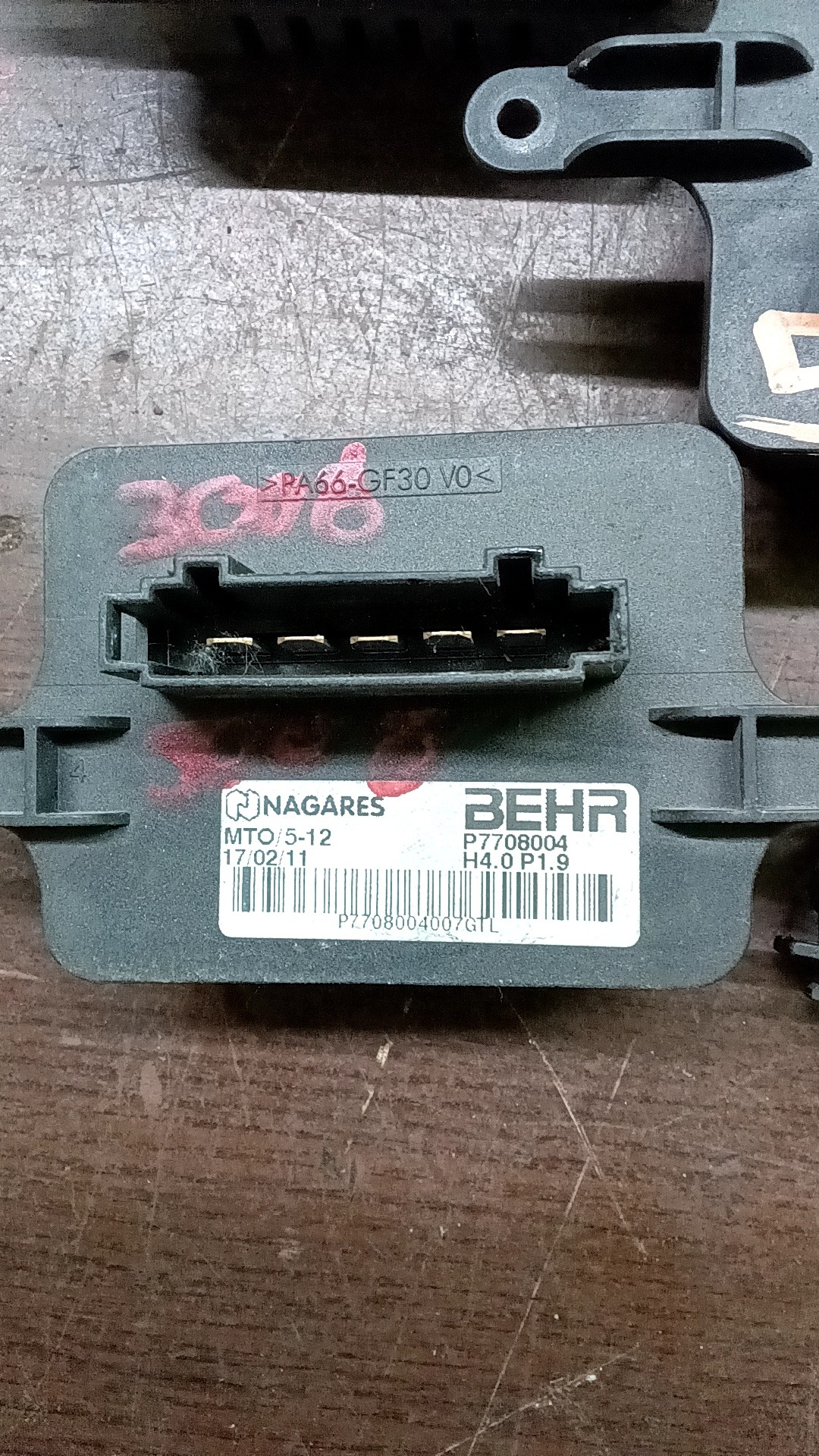 Előtét ellenállás P7708003