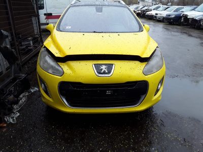 PEUGEOT 308 Bontott alkatrészei - Részei