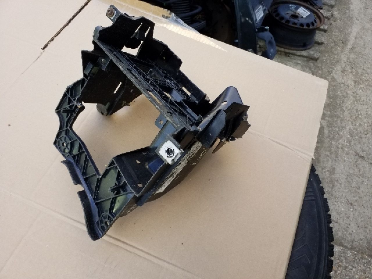 SKODA OCTAVIA II (1Z3) Biztosítéktábla Utastér