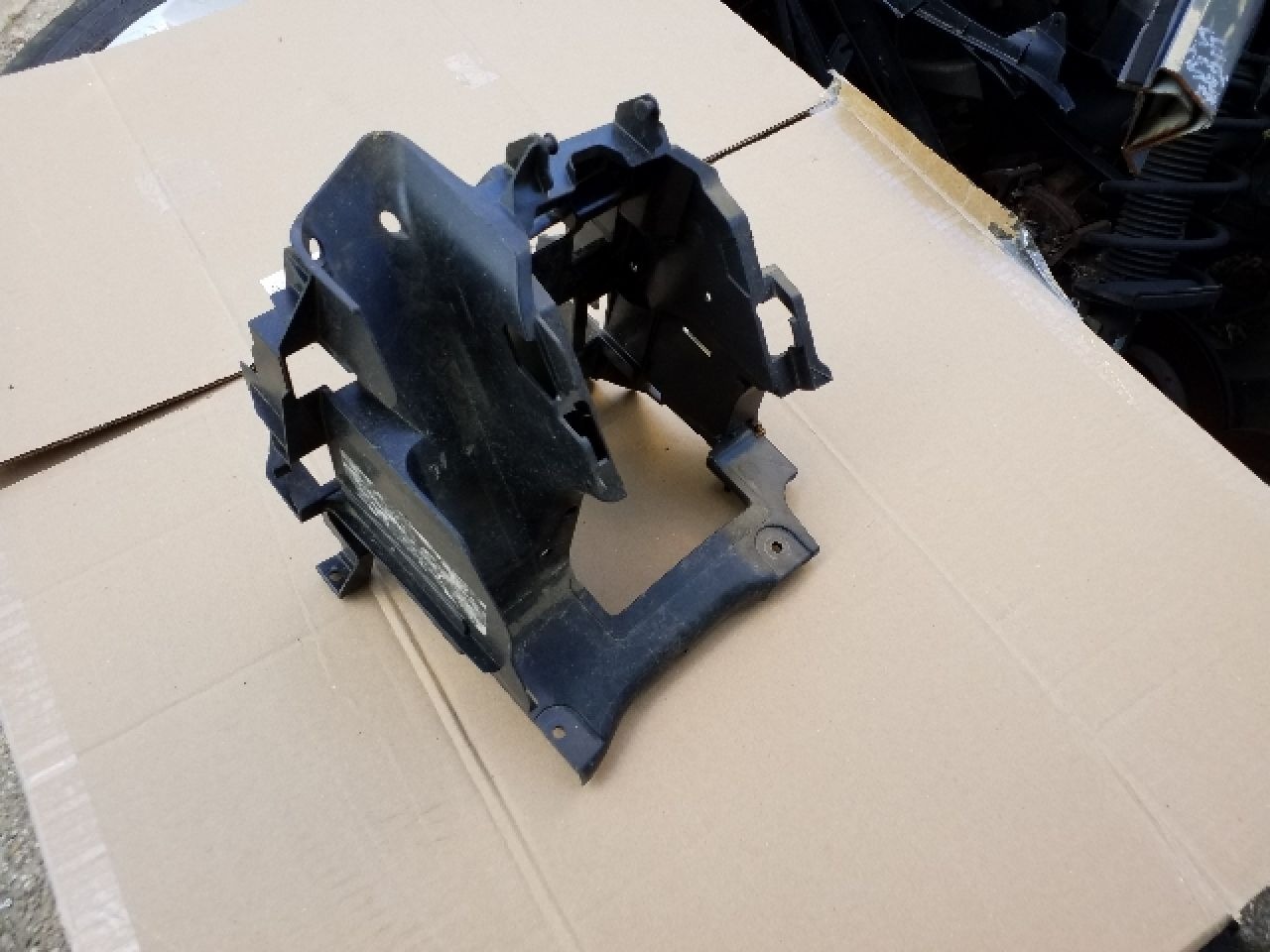 SKODA OCTAVIA II (1Z3) Biztosítéktábla Utastér