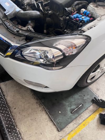 KIA CEE'D SW (ED) Facelift Bal Első Lámpa