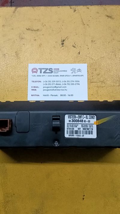 Kijelző 9830084680 - Kijelző