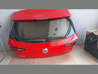 OPEL ASTRA K Csomagtérajtó Piros 10141