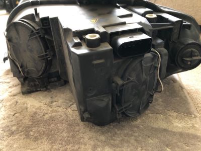 Jobb Xenon Fényszóró-Kanyarkövetős -7749 - Jobb Xenon Fényszóró