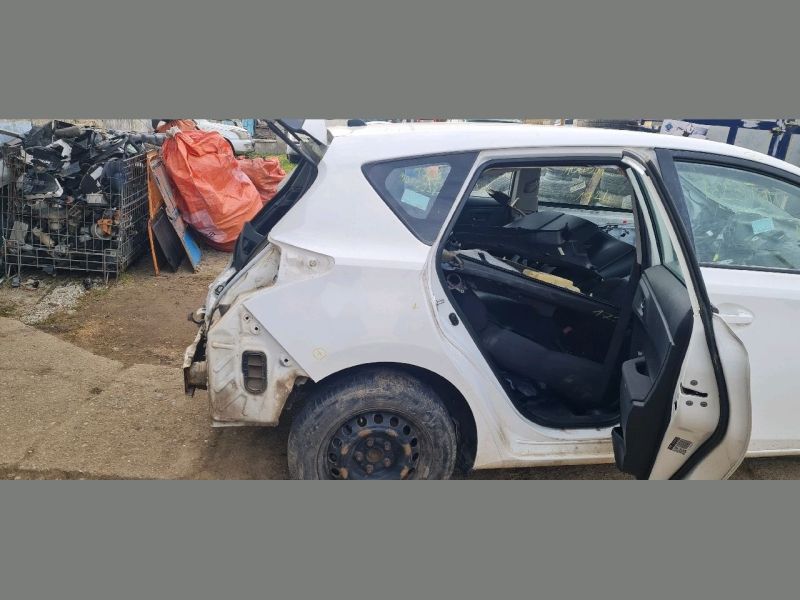 TOYOTA AURIS Jobb hátsó Negyed Karosszéria Csomag - Egyéb | EXPO.HU