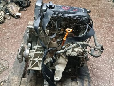 AUDI A4 (8D2, B5) Motor (Fűzött blokk hengerfejjel) *163901* - Fűzött Blokk