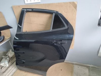 OPEL MOKKA Bal hátsó Ajtó Fekete (Részeivel) 9236 - Bal hátsó Ajtó (Részeivel)