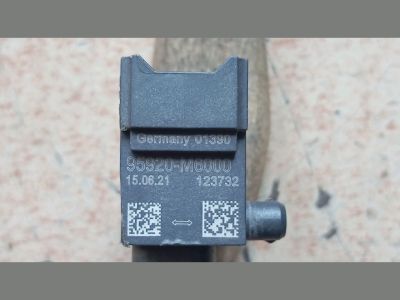 HYUNDAI TUCSON Első Középső Ütközés Érzékelő (Homlokfalon) - Első Középső Ütközés Érzékelő (Homlokfalon)