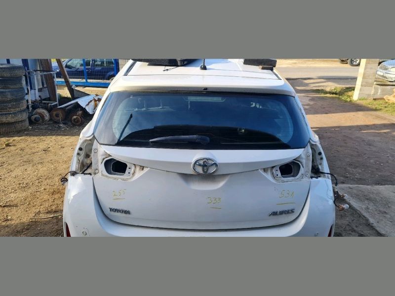 TOYOTA AURIS Csomagtérajtó (Üres lemez) - Egyéb | EXPO.HU