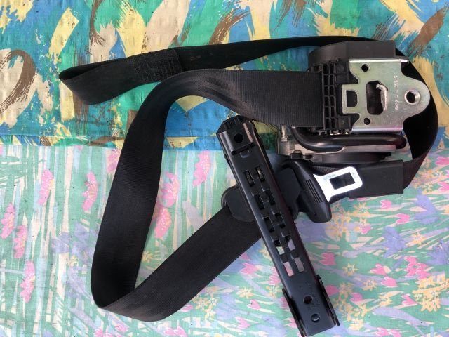 Bal első biztonsági öv- 3 Ajtó - jobbkormányos - Bal első Biztonsági Öv | EXPO.HU