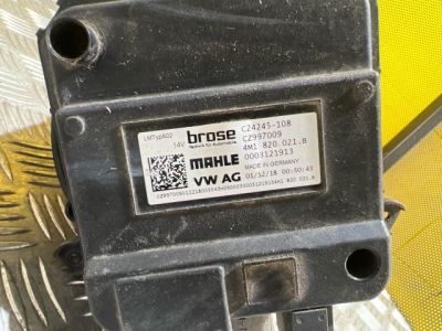 AUDI A4 (8W2, B9) Fűtőmotor (Klímás) - 4. kép