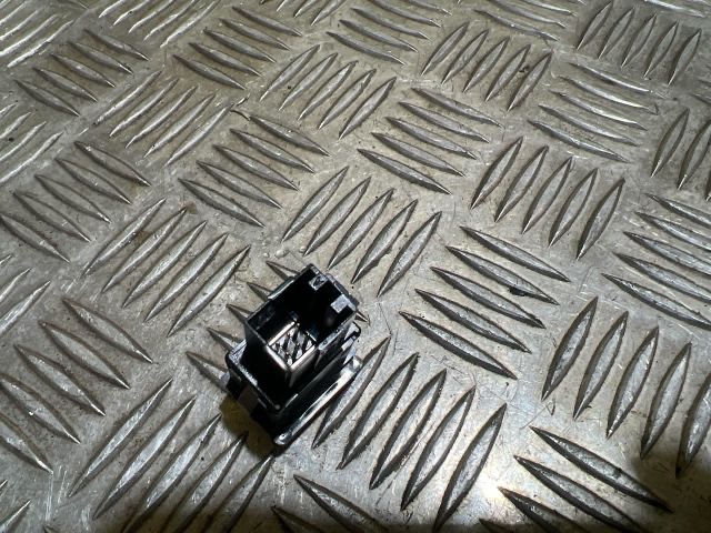 AUDI A3 (8P1) Vészvillogó Kapcsoló