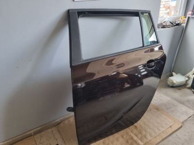 OPEL ZAFIRA C (P12) Bal hátsó Ajtó (Részeivel) Barna 8928 - Bal hátsó Ajtó (Részeivel)