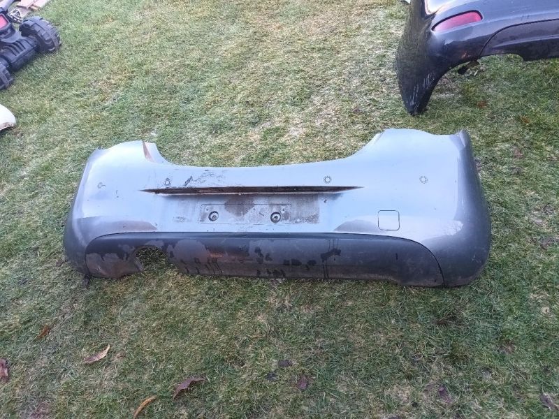 OPEL CORSA E Hátsó Lökhárító Ezüst 3 ajtós, 4 radaros (Részeivel) 4740 - Hátsó Lökhárító (Részeivel) | EXPO.HU