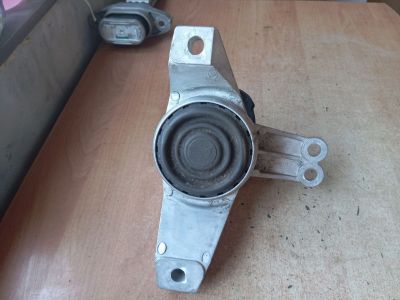 HYUNDAI TUCSON Motor Tartó Bak (Fém) - Bak