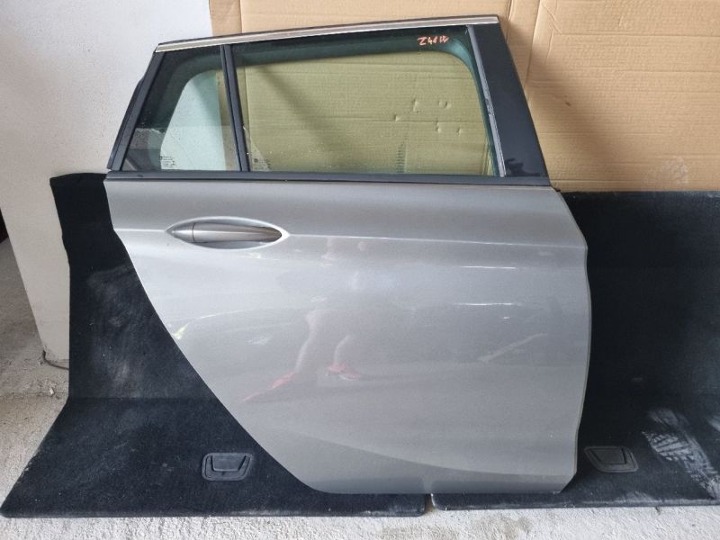 OPEL ASTRA K Tourer Jobb hátsó Ajtó (Részeivel) Z41W 5135 - Jobb hátsó Ajtó (Részeivel) | EXPO.HU