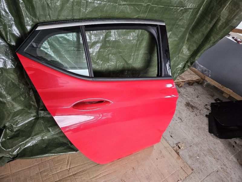 OPEL ASTRA K Jobb hátsó Ajtó Piros 7287 - Jobb hátsó Ajtó (Részeivel) | EXPO.HU