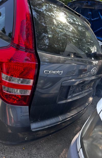 KIA CEE'D SW (ED) Csomagtérajtó - Csomagtérajtó