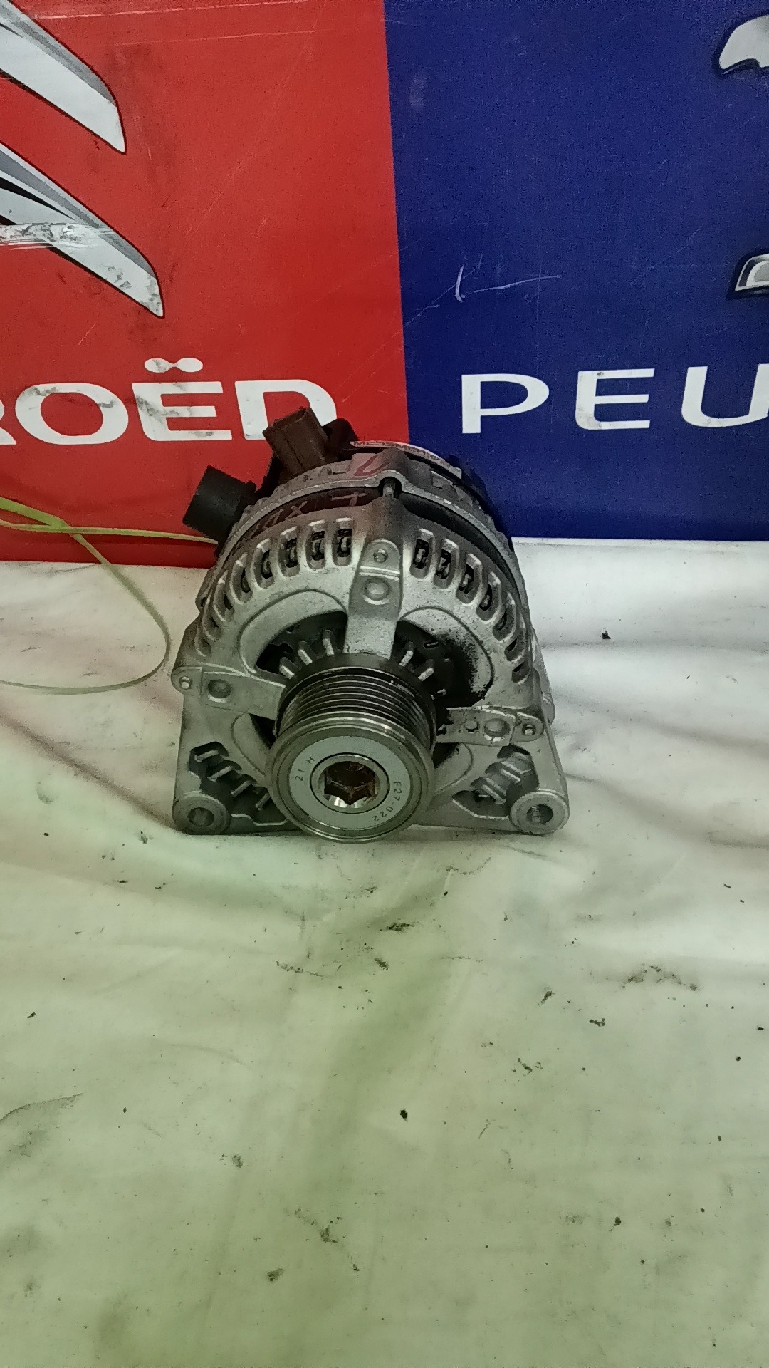 Ford Kuga generátor 