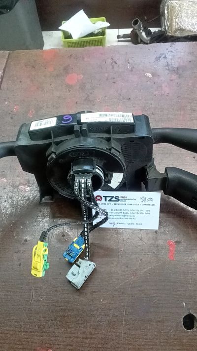 Kormánykapcsoló ZA87268F - Komplett Kormánykapcsoló