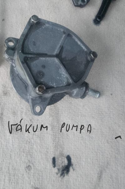 SUBARU OUTBACK 3 vákum pumpa 
