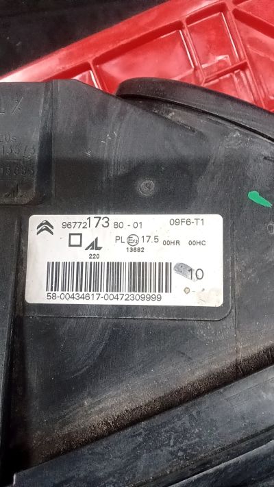 Citroen C4 Picasso bal első lámpa - 2. kép