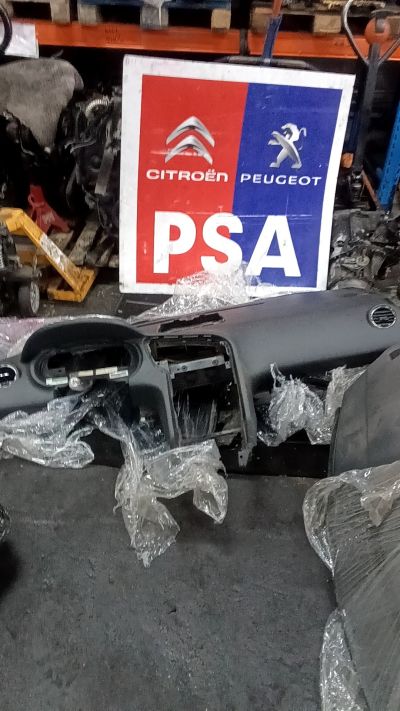 Peugeot 5008 műszerfal  - 3. kép