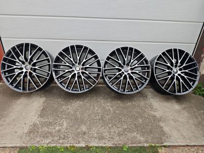 SEAT LEON Cupra 19" Performance alufelni szett - Felni
