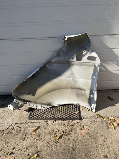 Ford Transit Custom jobb első sárvédő gyári bontott (2013-2018)