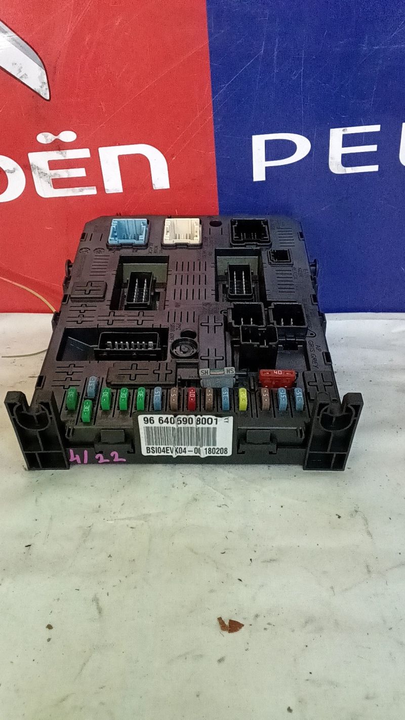 Bsi 9664059080 - Biztosítéktábla | EXPO.HU