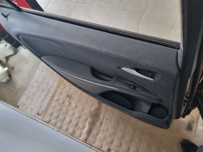 OPEL ZAFIRA C (P12) Bal hátsó Ajtó (Részeivel) Barna 8928 - Bal hátsó Ajtó (Részeivel)