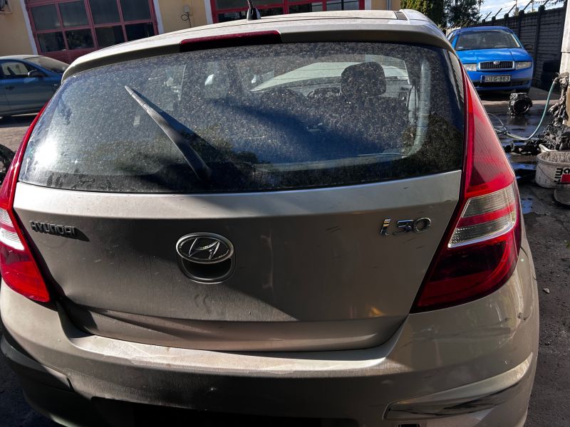 HYUNDAI i30 (FD) Csomagtérajtó - Csomagtérajtó | EXPO.HU