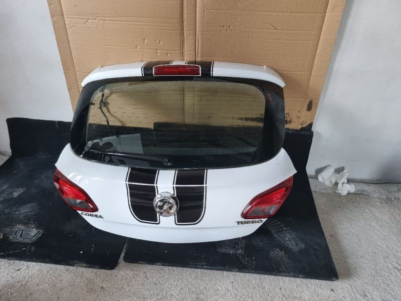 OPEL CORSA E Csomagtérajtó 3 ajtós (Részeivel) Z40R fehér 5113 - Csomagtérajtó | EXPO.HU