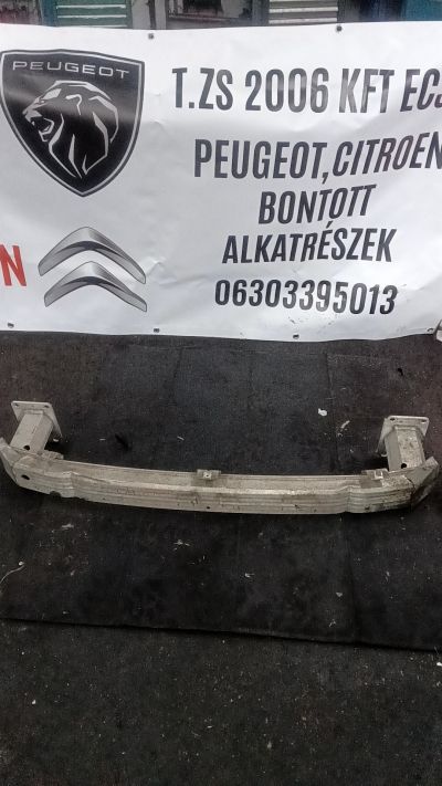 Citroën C4 Picasso II lökhárító tartó